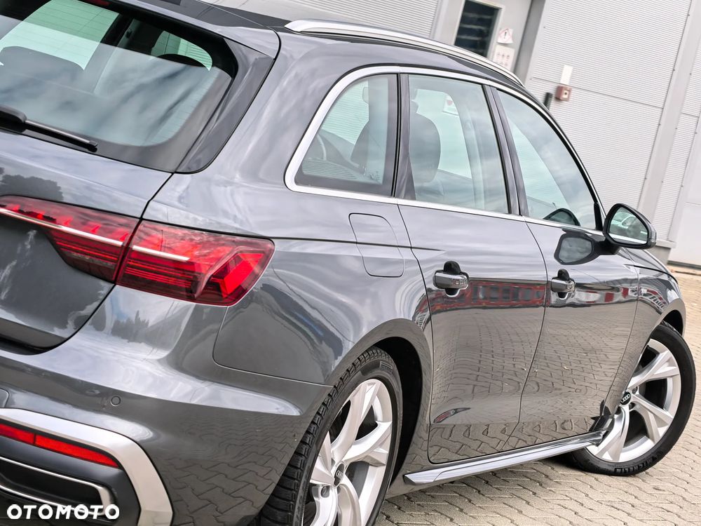 Audi A4 Avant 30 TDI S tronic S line - 35
