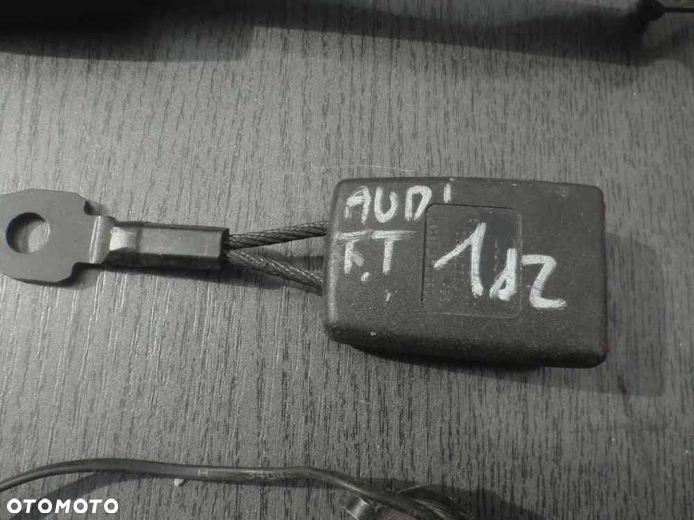 zapięcie zaczep zapinka klamra pasa bezpieczeństwa audi tt fabia - 2