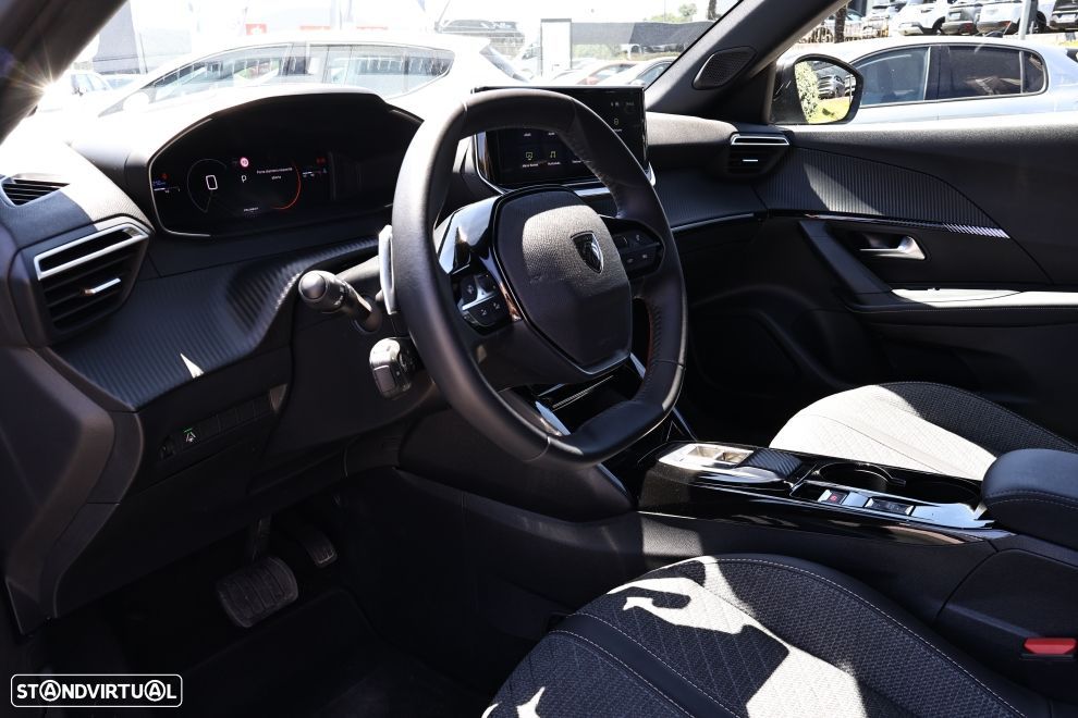 Peugeot 2008 1.2 Hybrid Allure e-DCS6 - 15