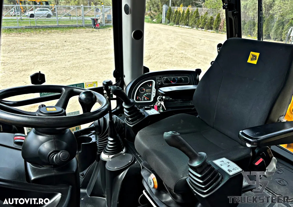 JCB 3CX - 14