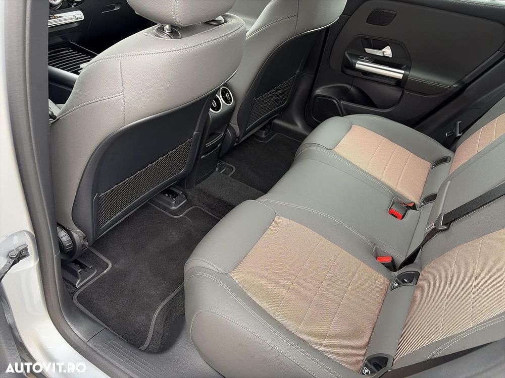 Mercedes-Benz EQA 250+ - 11