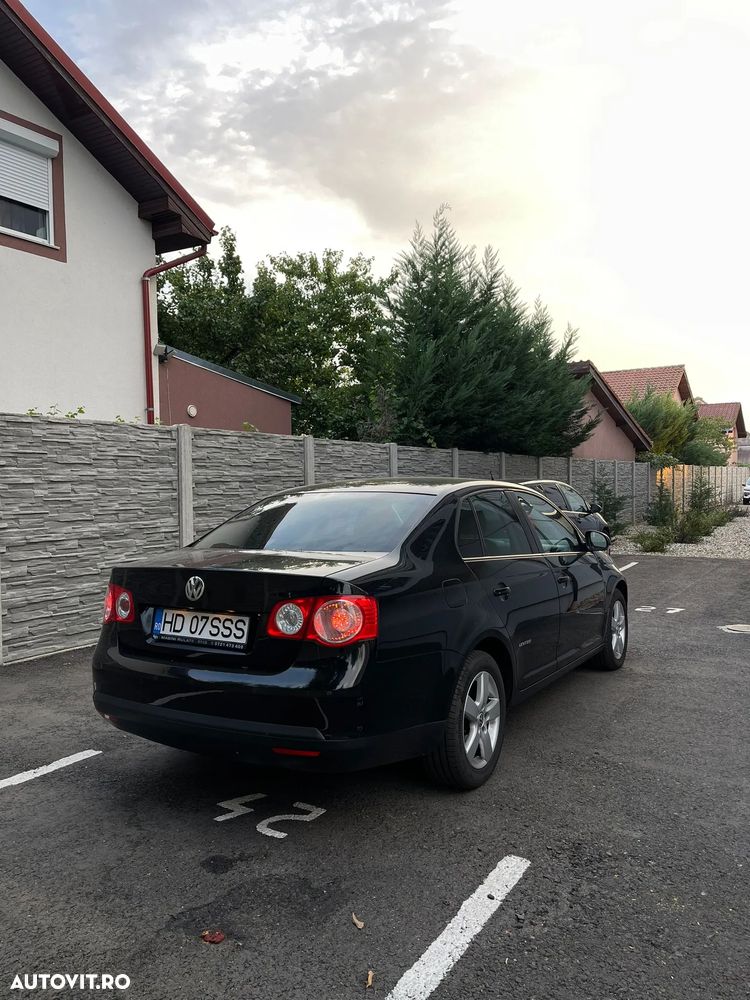 Volkswagen Jetta 1.4 TSI Comfortline DSG - 4