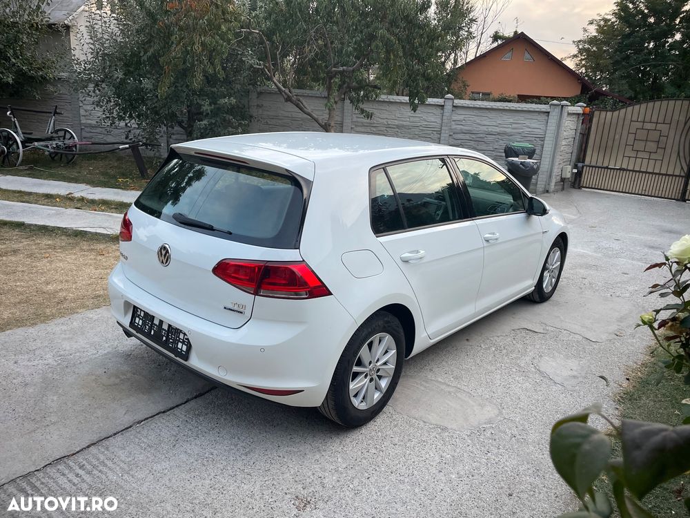 Volkswagen Golf - 4