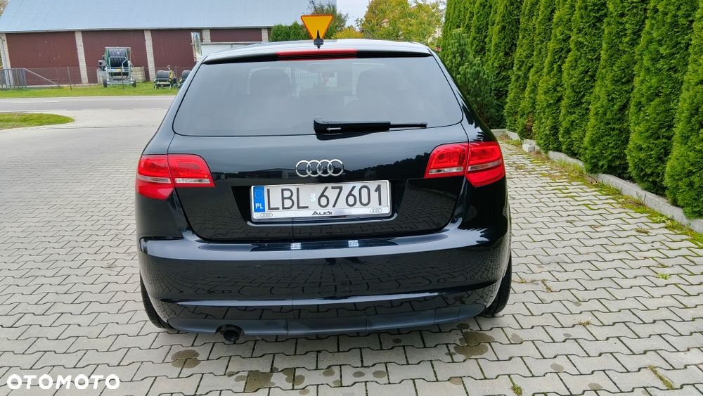 Audi A3 Sportback 2011 photo 3