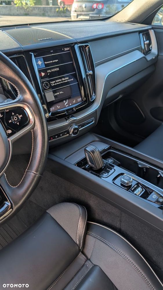 Volvo XC 60 T6 AWD Recharge Geartronic RDesign - 10