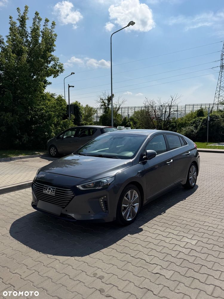 Hyundai IONIQ Hybrid Business - 1