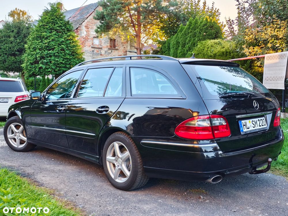 Mercedes-Benz Klasa E - 27