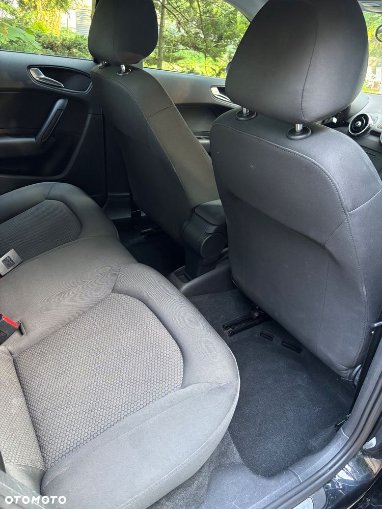 Audi A1 Sportback 1.6 TDI S line edition - 17