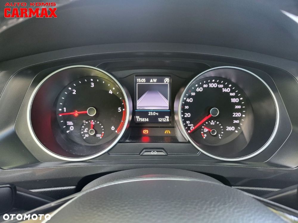 Volkswagen Tiguan - 13