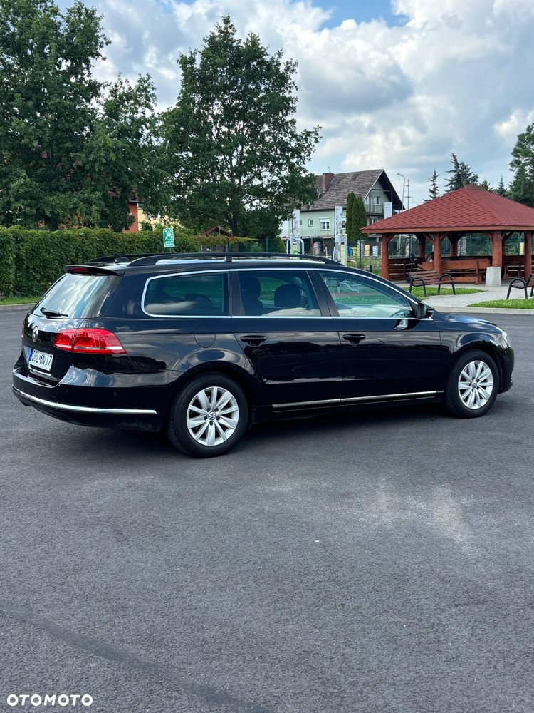 Volkswagen Passat 2.0 TDI Comfortline DSG - 13