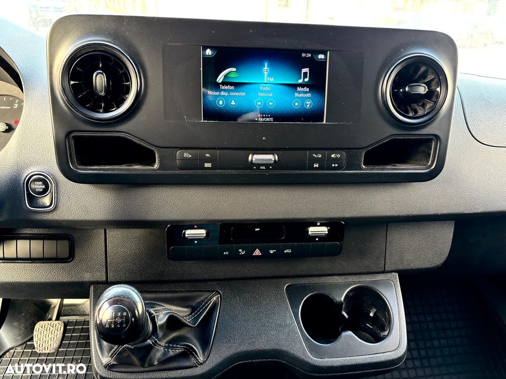 Mercedes-Benz SPRINTER - 12