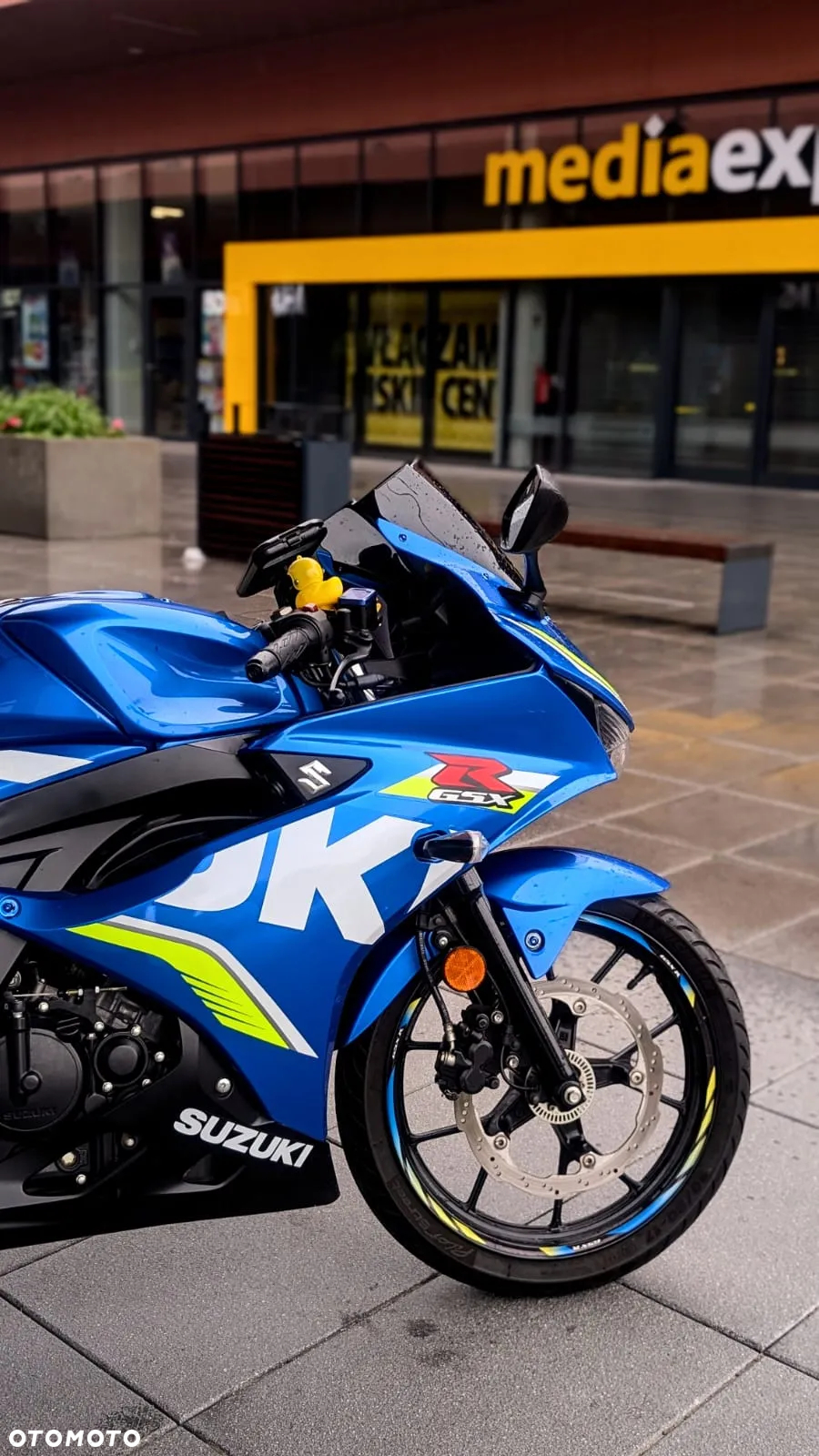 Suzuki GSX-R - 4