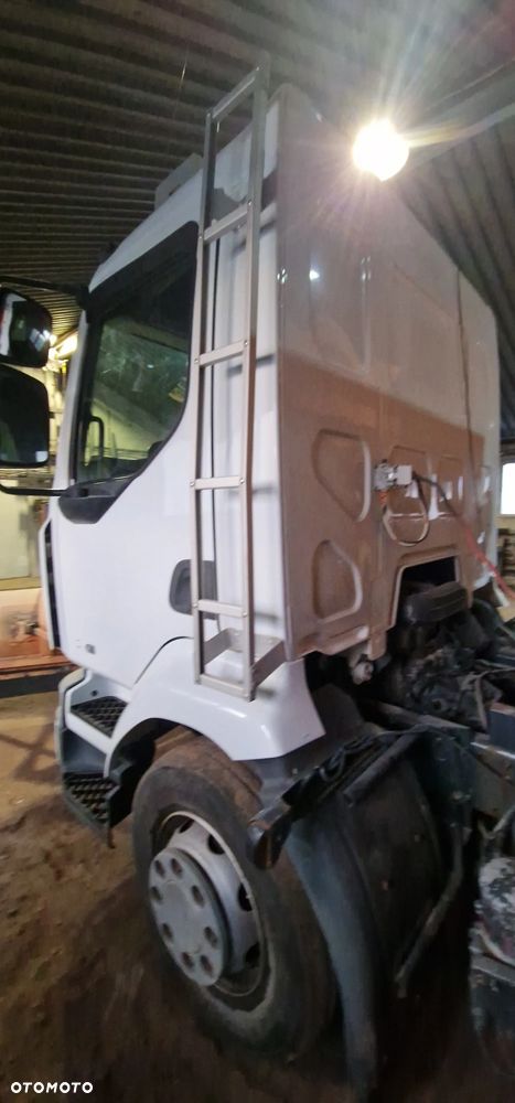 Renault Midlum 220DXI - 6