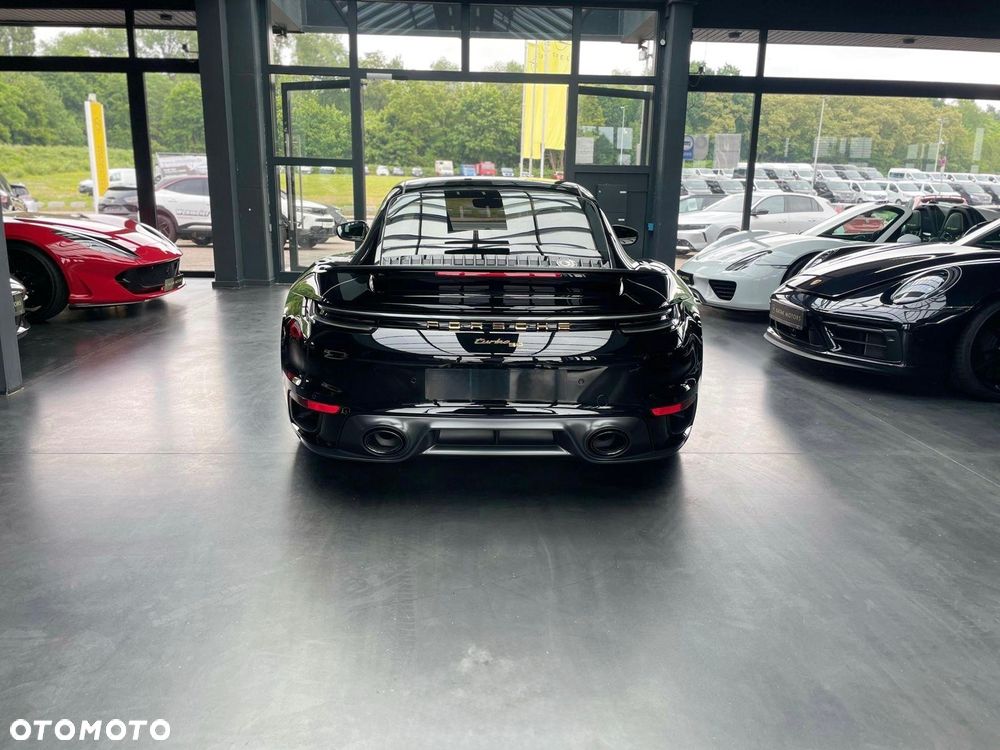 Porsche 911 Turbo 50 Jahre - 4