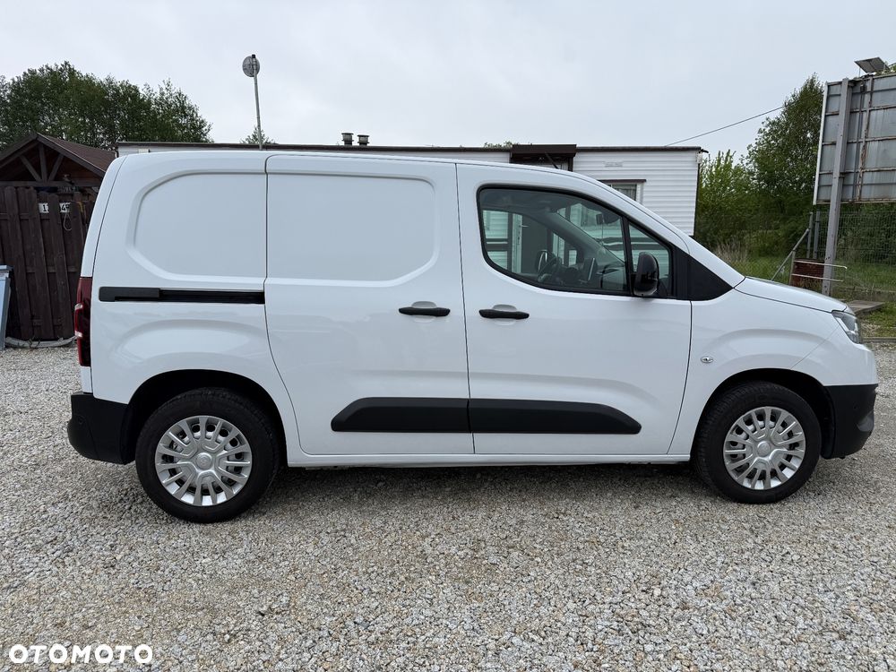 Toyota PROACE City/3 osobowa/klima/parktronik przód i tył/tempomat/czujnik zmierzchu i deszczu/ regał - 8