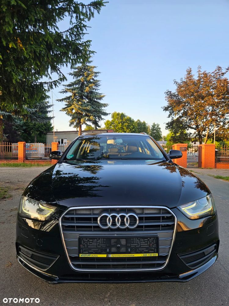 Audi A4 Avant 2.0 TDI DPF Ambiente - 1