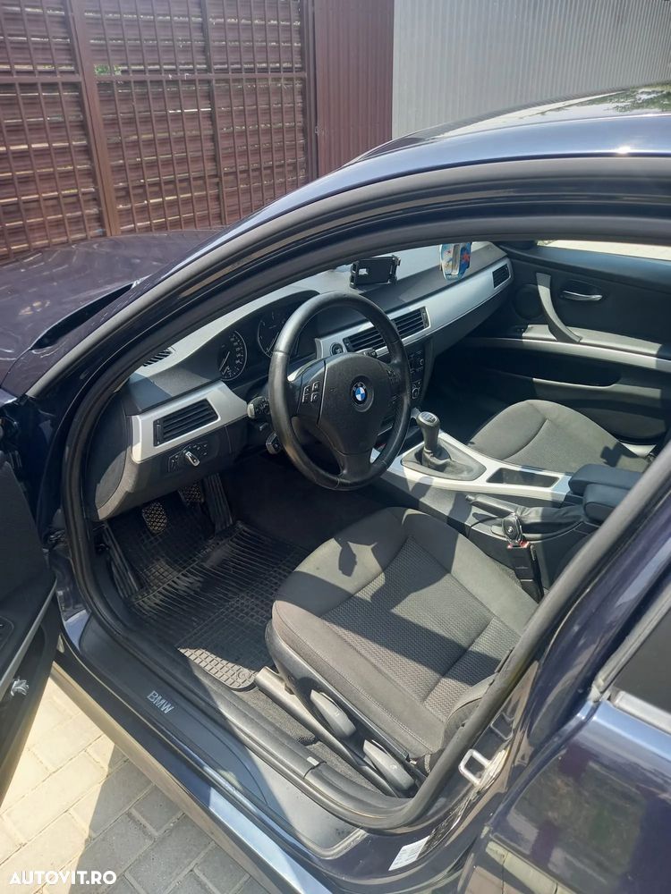 BMW Seria 3 320d - 2