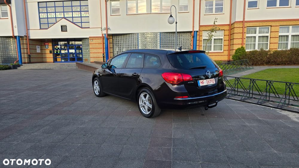 Opel Astra - 37