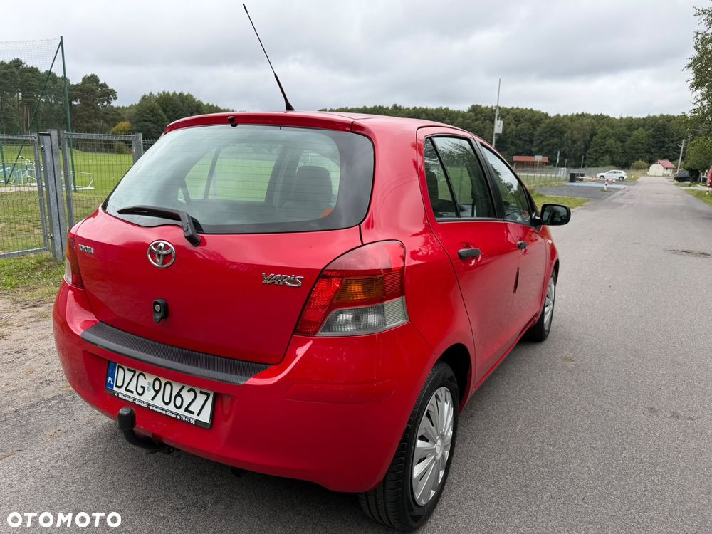 Toyota Yaris - 8