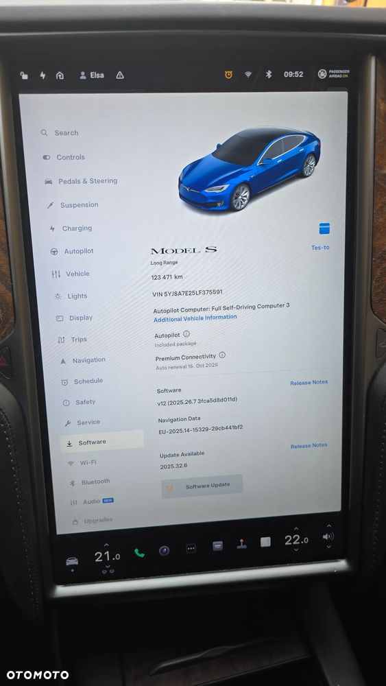 Tesla Model S - 31