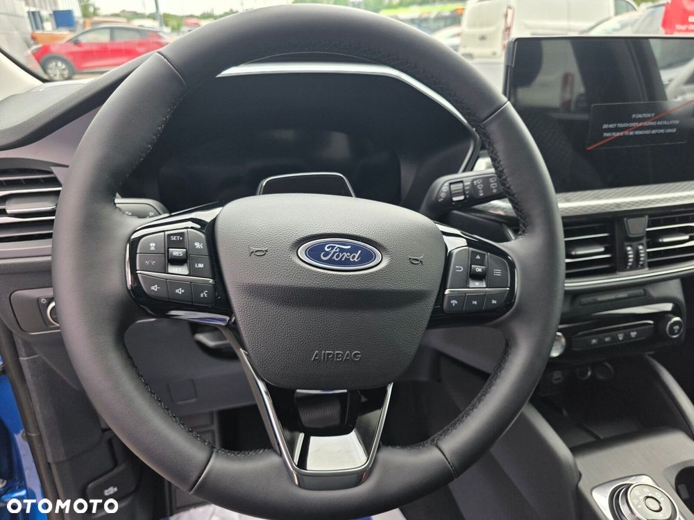 Ford Kuga - 17