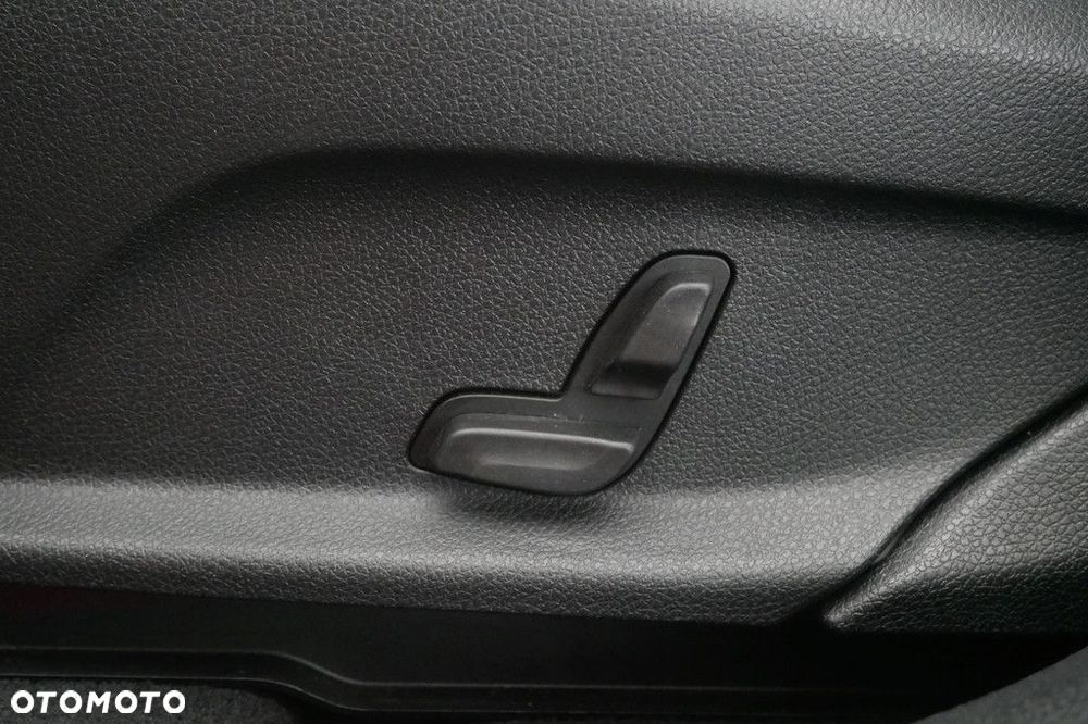 Mercedes-Benz GLC - 29