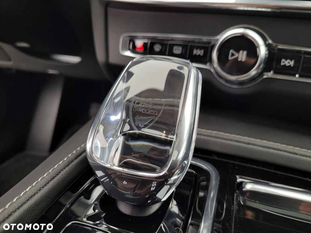 Volvo S90 T8 AWD Plug-In Hybrid Ultimate Dark - 26