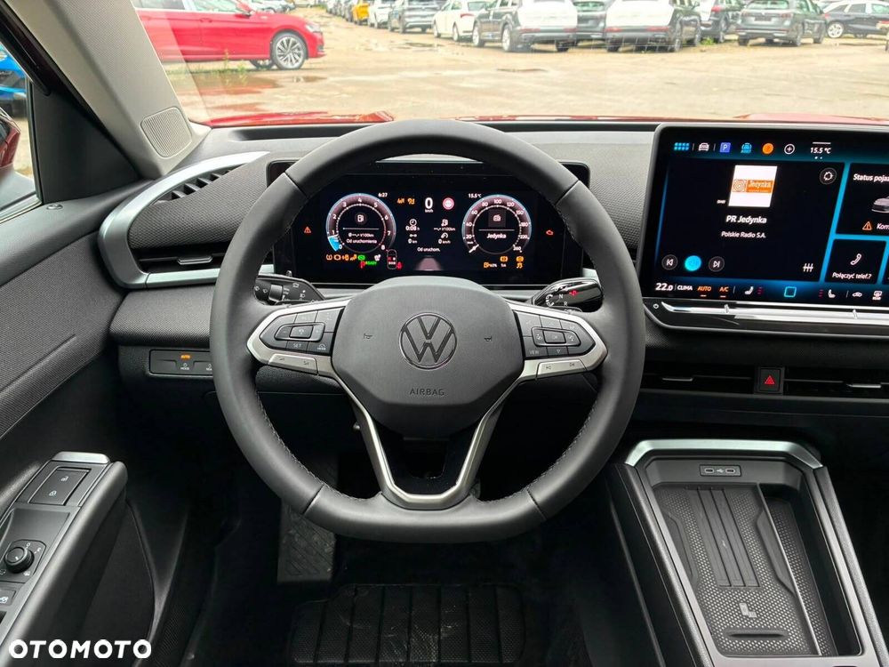 Volkswagen T-Roc - 13