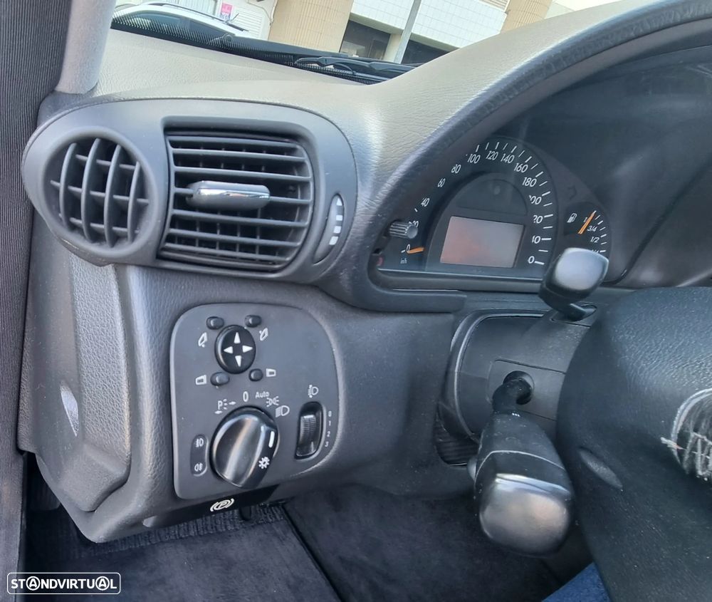 Mercedes-Benz C 220 - 11