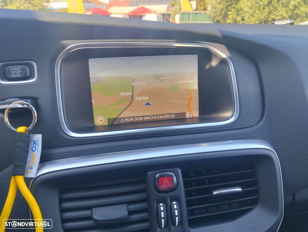Volvo V40 D2 Inscription - 8