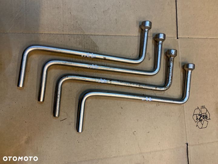 Klucz do kół 17'' Bmw na sztuki 6758731 - 1