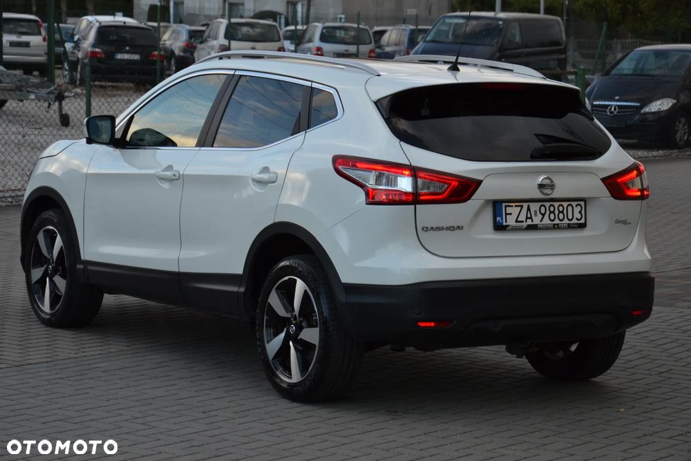 Nissan Qashqai 1.6 DIG-T 360 - 13