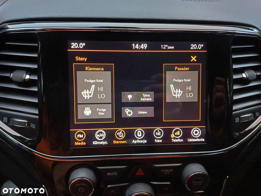 Jeep Grand Cherokee - 16