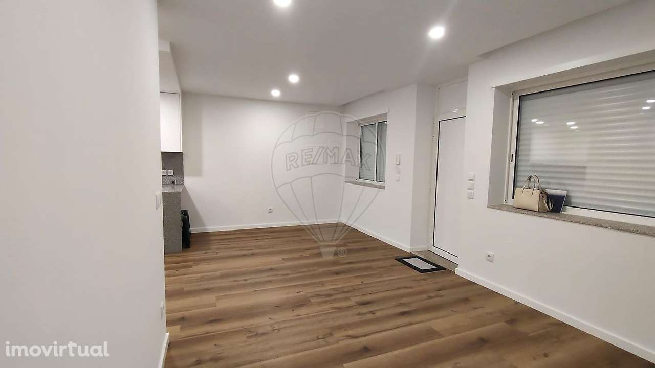 Apartamento T1 para arrendamento - Grande imagem: 2/7