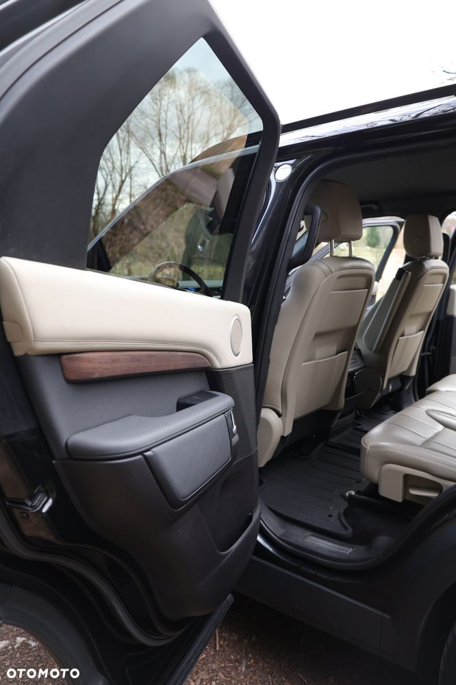 Land Rover Discovery - 12