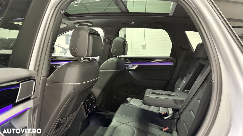 Volkswagen Touareg 3.0 V6 e-Hybrid 4Motion Aut. Elegance - 8