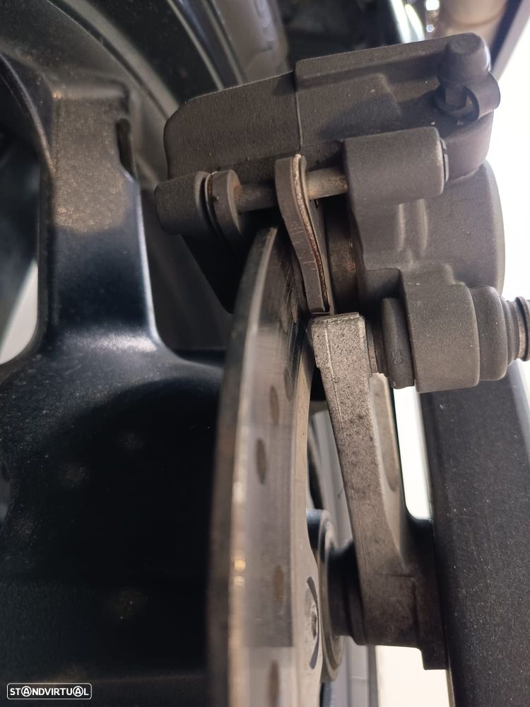 Suzuki DL V-STROM - 9