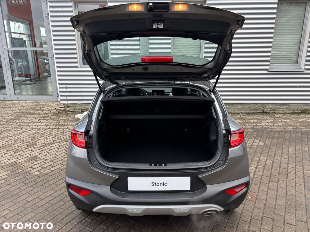 Kia Stonic - 23