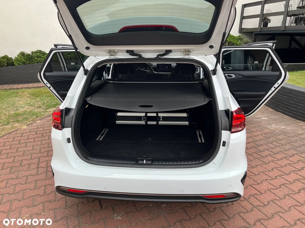 Kia Ceed 1.5 T-GDI L - 23