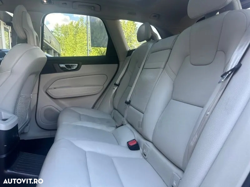 Volvo XC 60 - 13