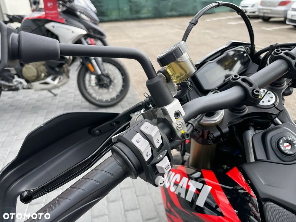 Ducati Hypermotard - 12