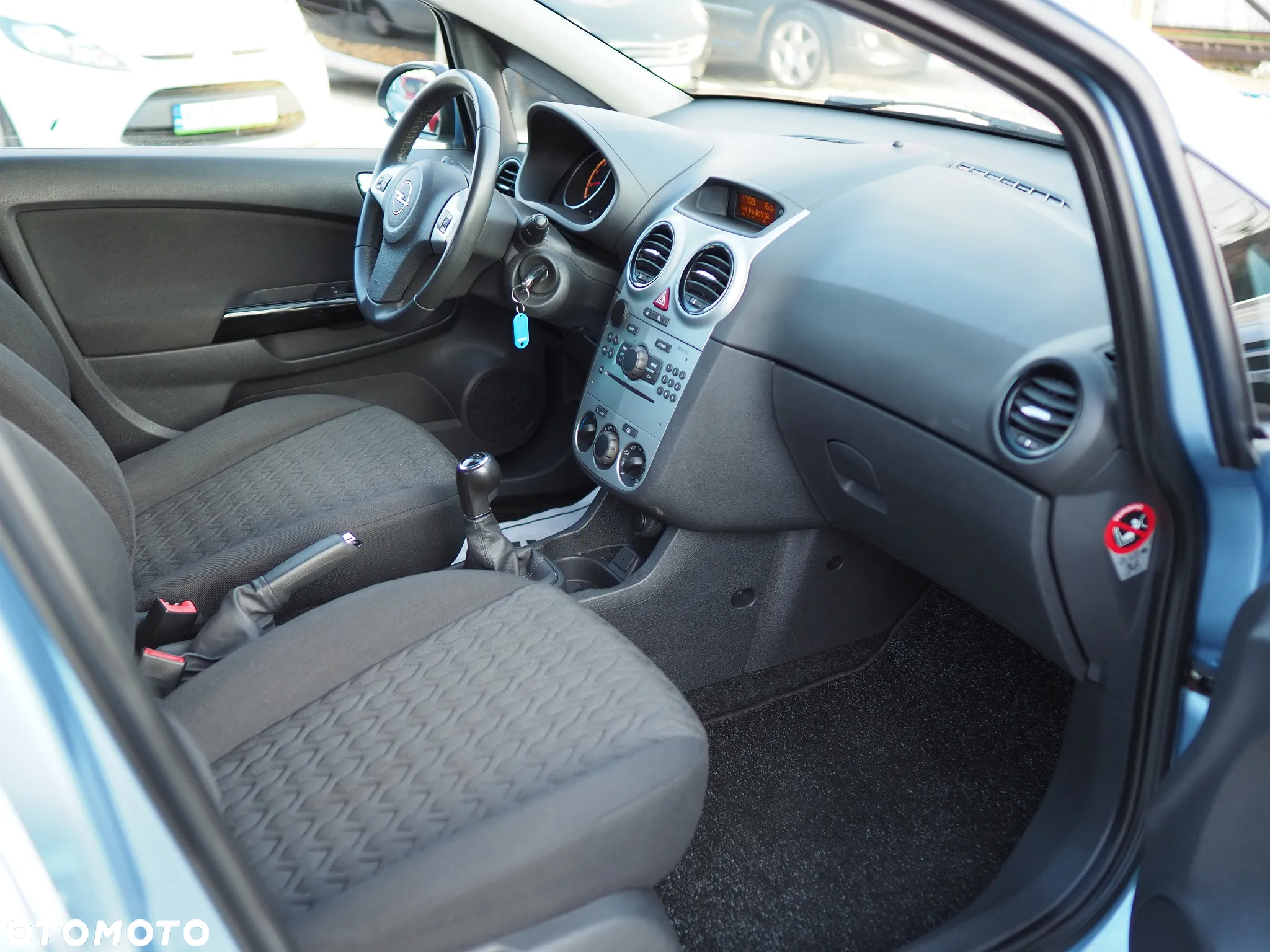 Opel Corsa - 20
