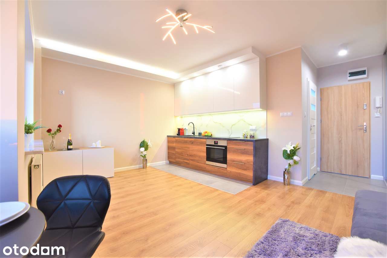 * Apartament z widokiem na Centrum Warszawy *