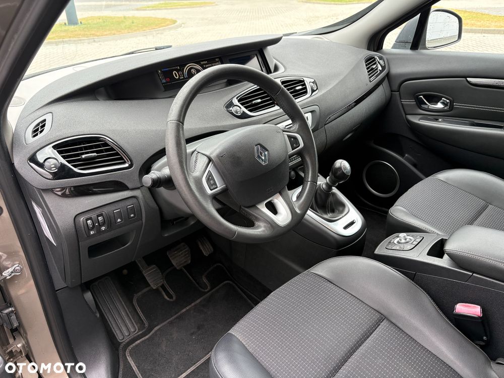 Renault Scenic 1.5 dCi Expression - 13