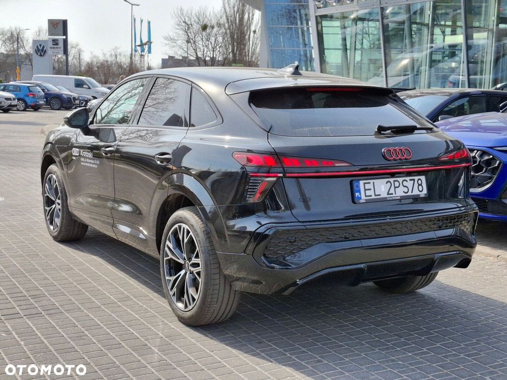 Audi Q3 Sportback - 4