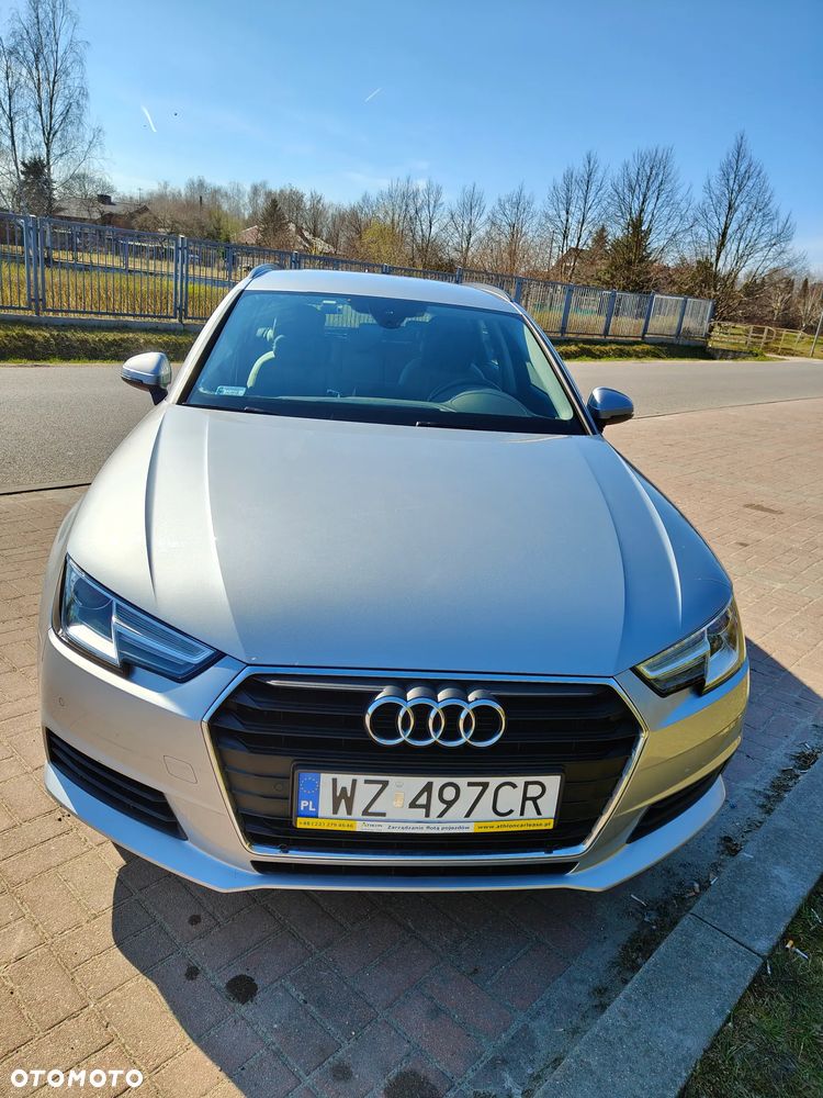 Audi A4 Avant 2.0 TDI - 10