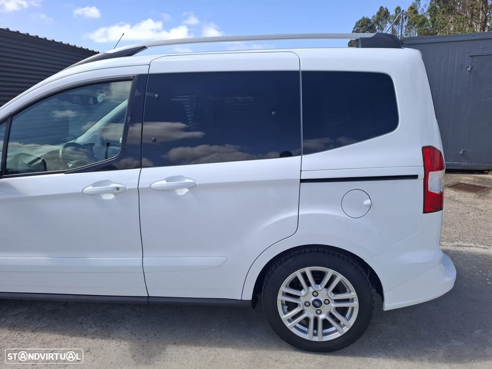 Ford Tourneo Courier 1.0 EcoBoost Titanium - 15
