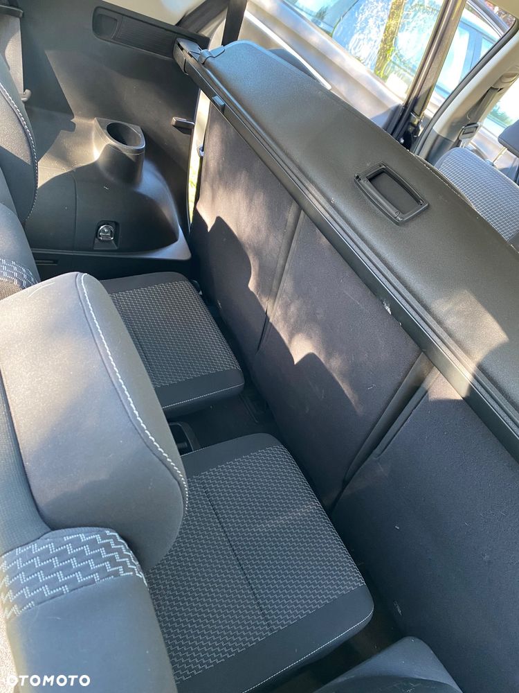 Toyota Verso 1.8 Premium 7os - 22