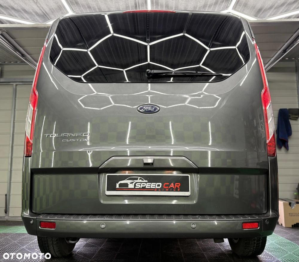 Ford Tourneo Custom 310 L2H1 VA Titanium - 36