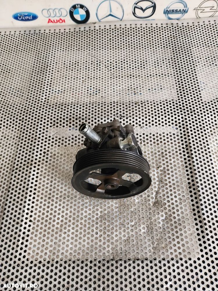 Pompa Servo Servodirectie Citroen C5 C6 C8 C-Crosser Peugeot 4007 Mitsubishi Outlander Land Rover F - 4